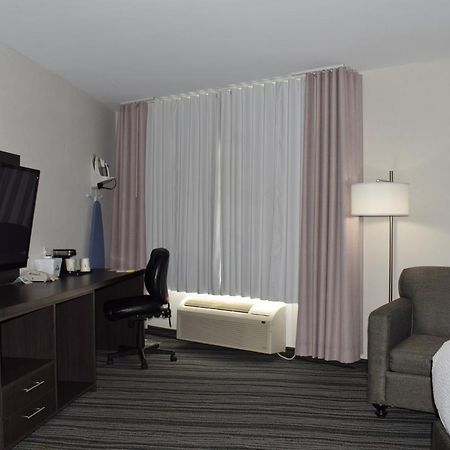 Days Inn By Wyndham Kingston Bagian luar foto